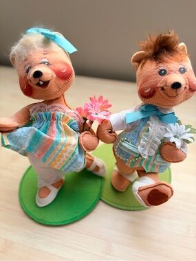 Annalee 1996 Pair of Spring Parade Bears Missing See description vintage